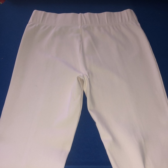 Max & Rina Winter-White Rider Jeans - Picture 3 of 4